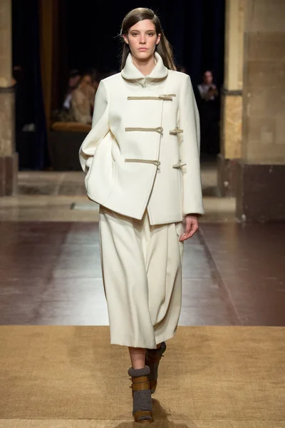 Look 8